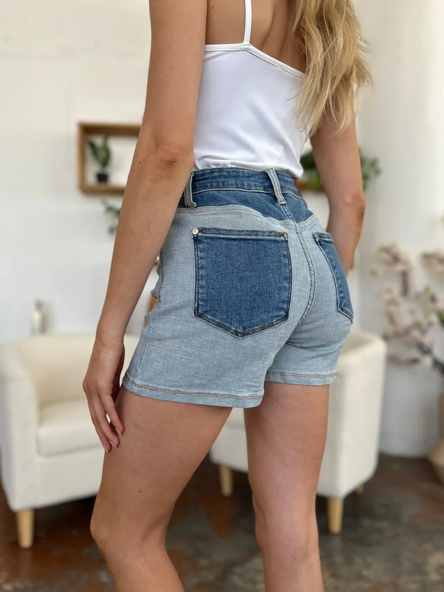 Rust & Reins Sundown denim shorts — cowgirl summer outfits